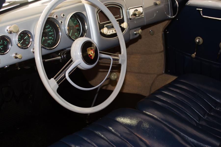  Porsche 356 Pre-A Coupe 1955 года  (фото 17 из 20)
